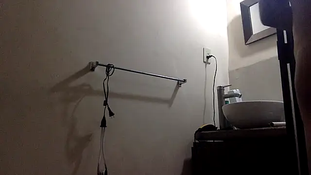 Snapshot of Hxnsovrgon chatting on 04-14-26, 04:18 Hxnsovrgon online show from 04-14-26, 04:18
