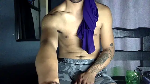 Snapshot of Hxnsovrgon chatting on 04-16-26, 12:06 Hxnsovrgon online show from 04-16-26, 12:06