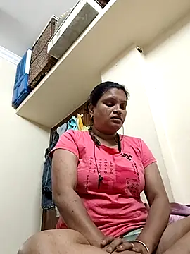 Lilly-queen online show from 02-17-25, 06:15