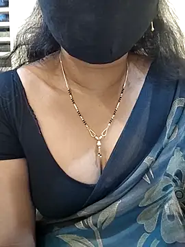 Lilly-queen online show from 11-12-25, 06:41