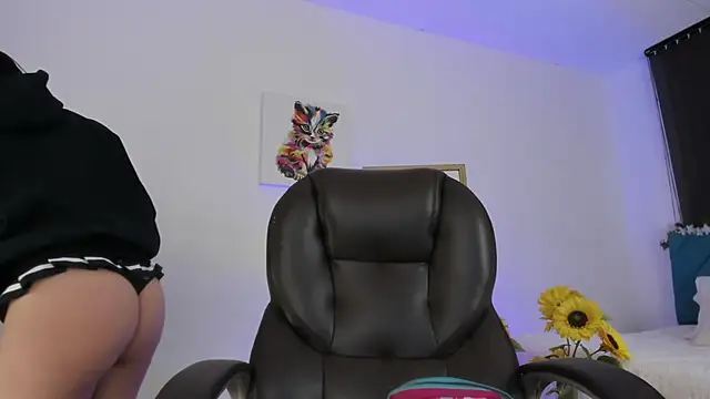 Escarlett Wii online show from 12-14-25, 01:27