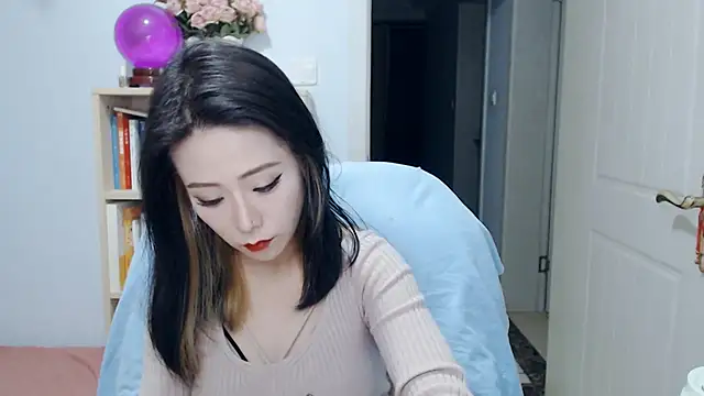 Snapshot of SuSushi728 chatting on 05-03-26, 03:07 SuSushi728 online show from 05-03-26, 03:07