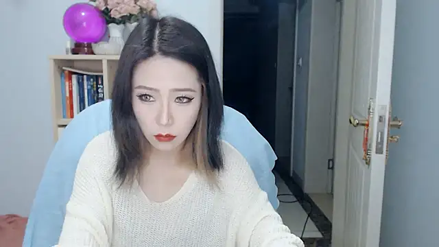 Snapshot of SuSushi728 chatting on 05-15-26, 02:57 SuSushi728 online show from 05-15-26, 02:57
