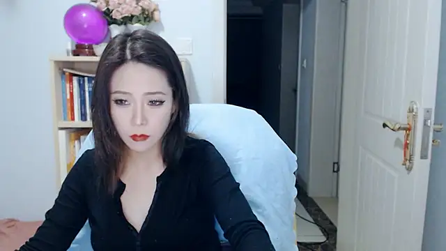 Snapshot of SuSushi728 chatting on 05-24-26, 03:17 SuSushi728 online show from 05-24-26, 03:17