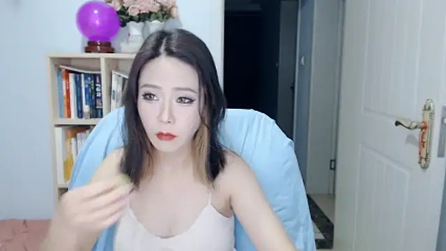 Snapshot of SuSushi728 chatting on 05-31-26, 04:03 SuSushi728 online show from 05-31-26, 04:03