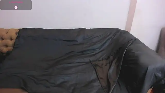 Snapshot of JennieRosse chatting on 10-07-25, 12:13 JennieRosse online show from 10-07-25, 12:13