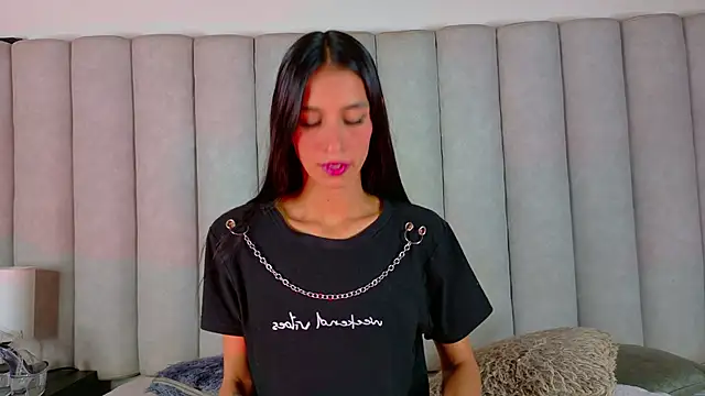 Snapshot of ChanelAdamss_ chatting on 09-09-25, 02:55 ChanelAdamss online show from 09-09-25, 02:55