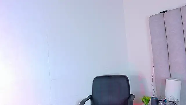 Snapshot of ChanelAdamss_ chatting on 09-10-25, 02:55 ChanelAdamss online show from 09-10-25, 02:55