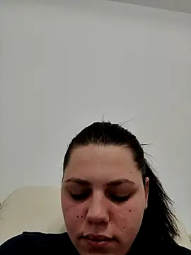 leeya lee online show from 01-21-25, 01:18