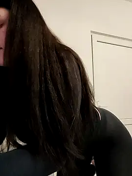 leeya lee online show from 01-22-25, 01:42