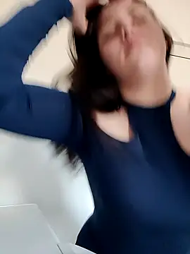 leeya lee online show from 02-26-25, 02:36