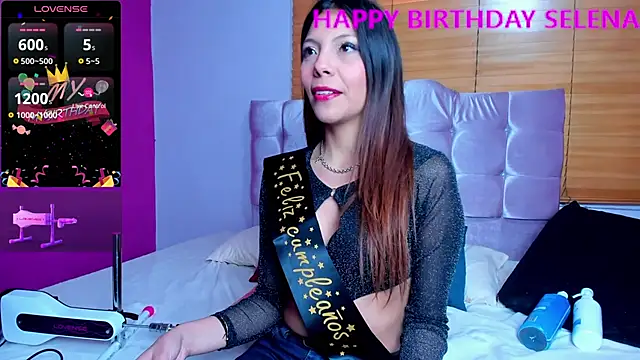 Selenakyle92  online show from 02-01-25, 06:51