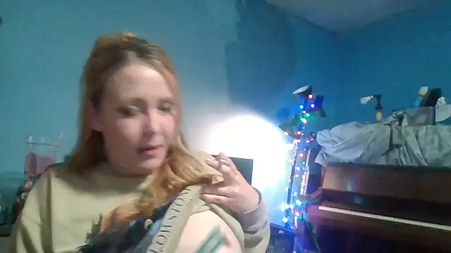 Snapshot of rosequartz chatting on 11-05-25, 08:47 rosequartz online show from 11-05-25, 08:47