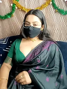 Snapshot of Deshi_Chori chatting on 02-08-25, 03:21 Deshi Chori online show from 02-08-25, 03:21