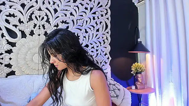 Snapshot of Mindy_sweety chatting on 01-07-26, 01:02 Mindy sweety online show from 01-07-26, 01:02