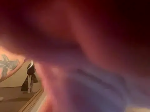 Snapshot of francaFerrariRoma chatting on 12-14-25, 12:16 francaFerrariRoma online show from 12-14-25, 12:16