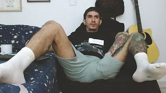 Snapshot of IaDoherty chatting on 09-10-25, 02:44 IaDoherty online show from 09-10-25, 02:44