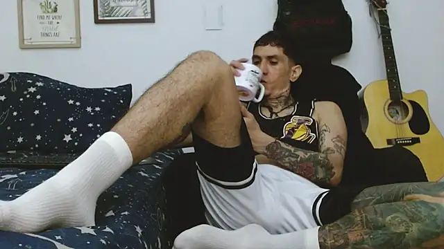 Snapshot of IaDoherty chatting on 09-12-25, 07:52 IaDoherty online show from 09-12-25, 07:52