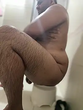 Snapshot of ved240 chatting on 03-24-26, 12:43 ved240 online show from 03-24-26, 12:43