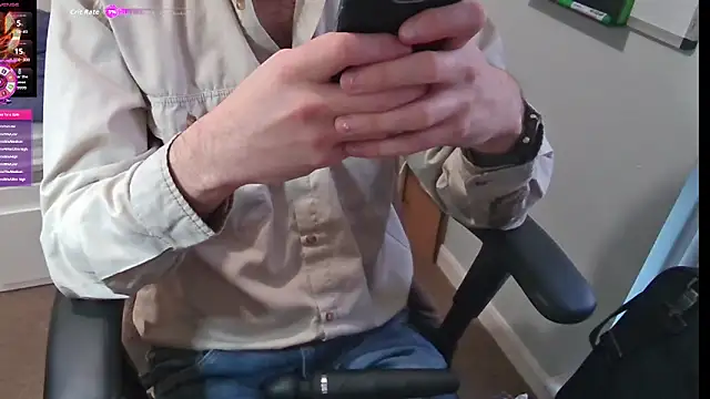 Snapshot of an4y8ot chatting on 01-15-26, 09:03 an4y8ot online show from 01-15-26, 09:03