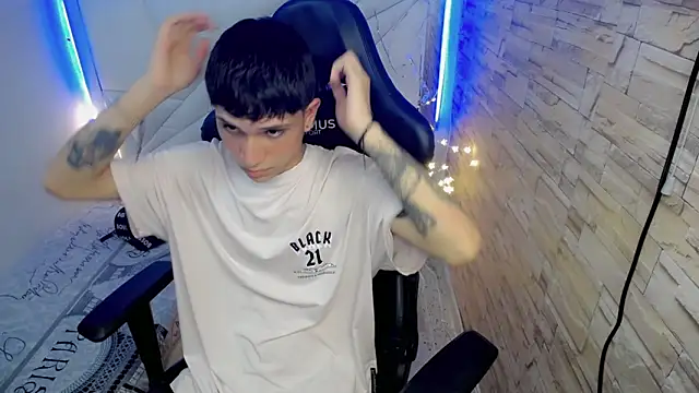 Brayan lopezz online show from 12-05-24, 05:50