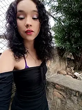 Snapshot of sweet_outdoor_charm chatting on 01-11-26, 07:19 sweet outdoor charm online show from 01-11-26, 07:19