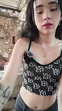 sweet outdoor charm online show from 04-24-26, 03:36