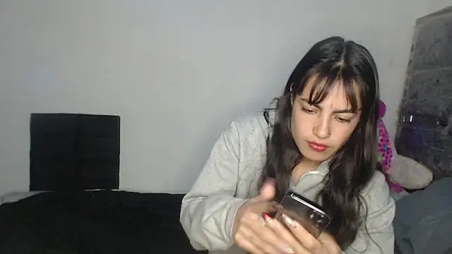 skinny sweet2411 online show from 04-18-26, 09:35