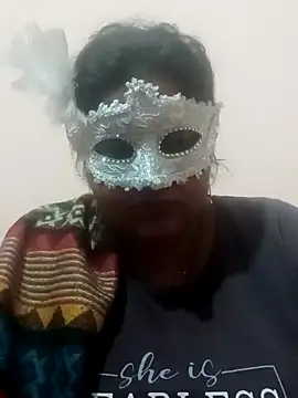 Snapshot of seemi_bhabhi chatting on 01-25-25, 12:38 seemi bhabhi online show from 01-25-25, 12:38