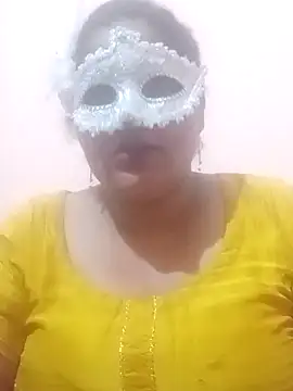 Snapshot of seemi_bhabhi chatting on 02-11-25, 11:12 seemi bhabhi online show from 02-11-25, 11:12