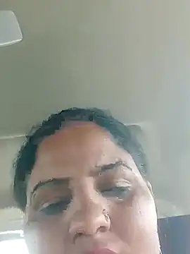 Snapshot of seemi_bhabhi chatting on 03-10-25, 07:53 seemi bhabhi online show from 03-10-25, 07:53