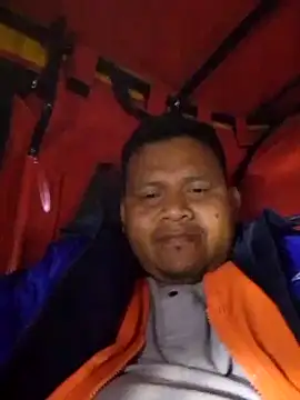 Snapshot of zeta29 chatting on 11-11-25, 05:29 zeta29 online show from 11-11-25, 05:29