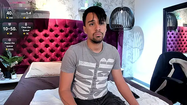 Edward max online show from 10-10-25, 03:38