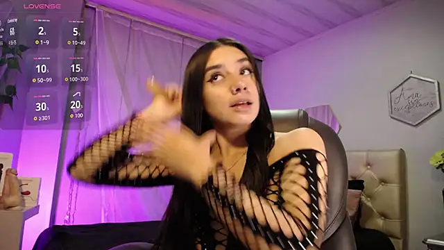 Kylie golden online show from 10-15-25, 12:49