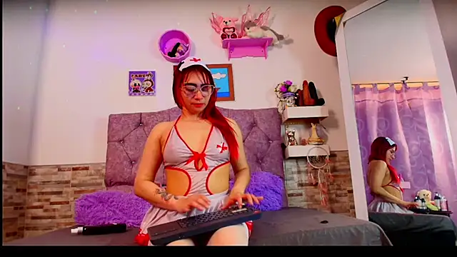 Melannytaylor online show from 11-17-25, 09:53