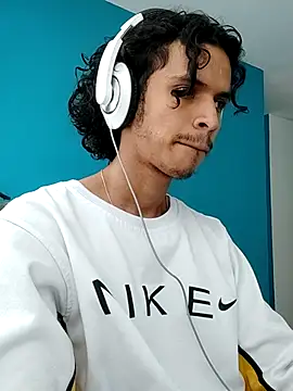 Snapshot of TheBlessedSide chatting on 09-28-25, 04:23 TheBlessedSide online show from 09-28-25, 04:23