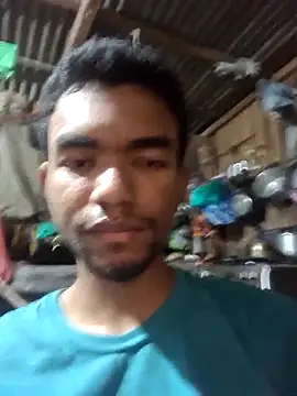 Reynold2608 online show from 12-17-25, 11:44