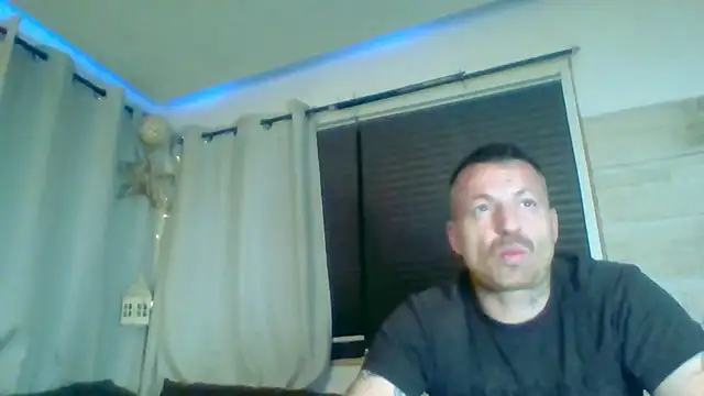 Snapshot of DevilsAngel13 chatting on 11-27-25, 05:59 DevilsAngel13 online show from 11-27-25, 05:59