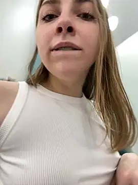 Sunny   Bunny online show from 12-29-24, 06:27