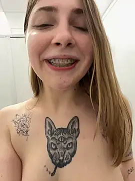 Sunny   Bunny online show from 02-22-25, 05:24