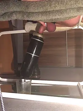 Snapshot of Inseminator69 chatting on 12-14-24, 11:07 Inseminator69 online show from 12-14-24, 11:07