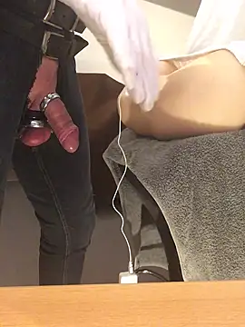 Snapshot of Inseminator69 chatting on 12-29-24, 10:23 Inseminator69 online show from 12-29-24, 10:23