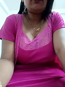 Snapshot of Priya_2222 chatting on 02-20-26, 05:35 Priya 2222 online show from 02-20-26, 05:35