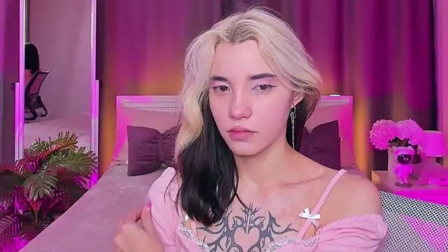 Snapshot of as1an_girlfriend chatting on 03-13-25, 03:11 as1an girlfriend online show from 03-13-25, 03:11