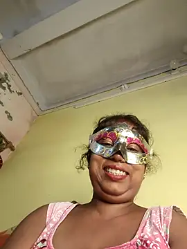 Snapshot of tinabhabhi chatting on 05-10-26, 10:20 tinabhabhi online show from 05-10-26, 10:20