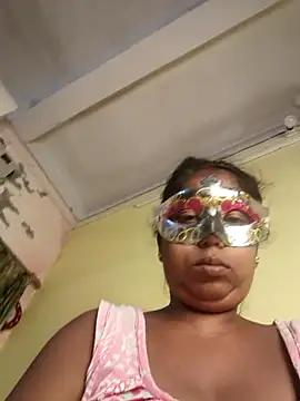 Snapshot of tinabhabhi chatting on 06-05-26, 10:43 tinabhabhi online show from 06-05-26, 10:43