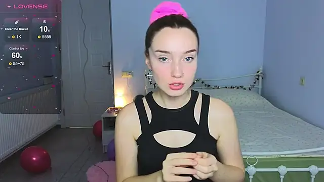 Wild Sophie  online show from 12-05-25, 03:41