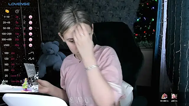 Your small bunny online show from 12-23-24, 04:12