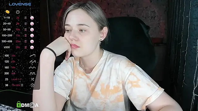 Your small bunny online show from 02-12-25, 11:18