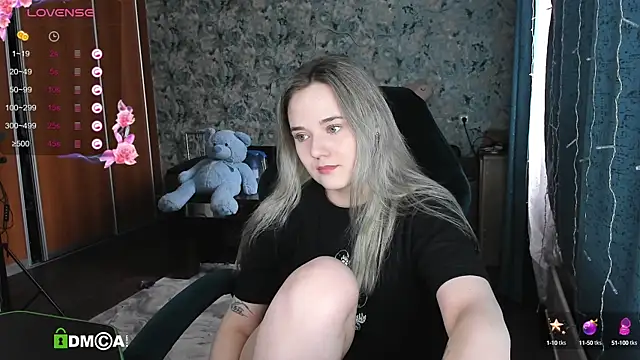 Your small bunny online show from 03-11-25, 06:21